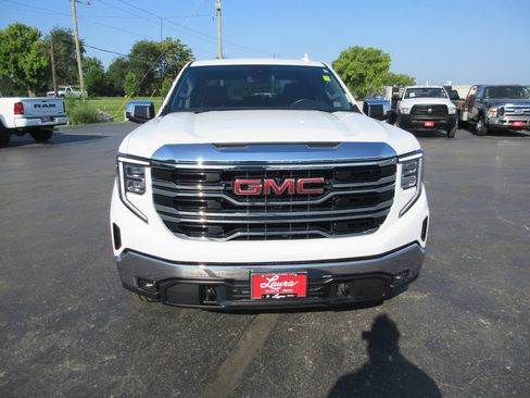 Certified 2022 GMC Sierra 1500 SLT w/ SLT Premium Package AWD/4WD image 14