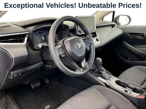 Used 2023 Toyota Corolla LE FWD image 15
