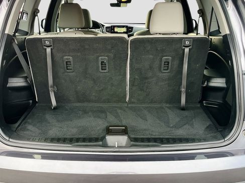 Used 2021 Honda Pilot Touring image 29