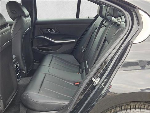 Used 2024 BMW 330e image 18