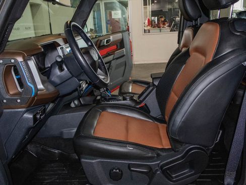 Used 2023 Ford Bronco Outer Banks AWD/4WD image 7