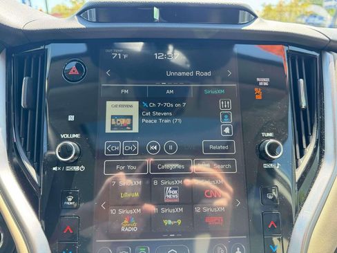 Used 2025 Subaru Outback Limited AWD/4WD image 31