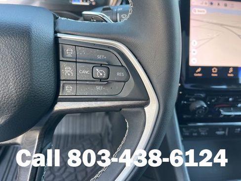 Used 2023 Jeep Grand Cherokee 4WD 4xe w/ Luxury Tech Group II image 21