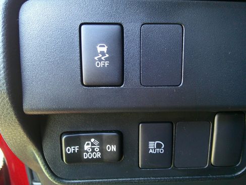 Used 2023 Toyota Tacoma SR5 image 18