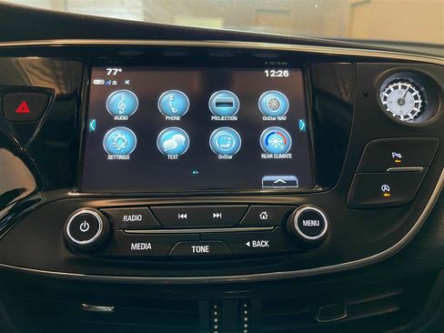 Used 2019 Buick Envision Essence image 87