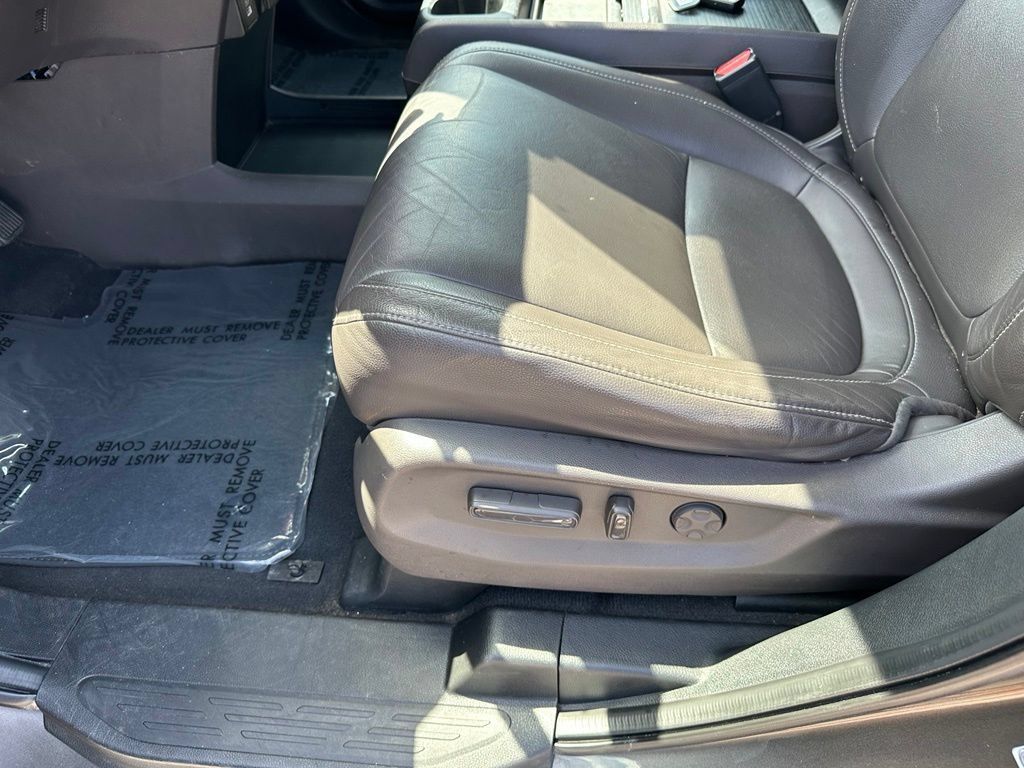 Used 2021 Honda Odyssey Touring image 12