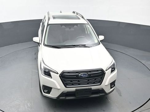 Used 2024 Subaru Forester Premium AWD/4WD image 41