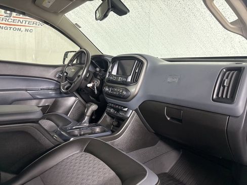 Used 2019 Chevrolet Colorado Z71 image 30