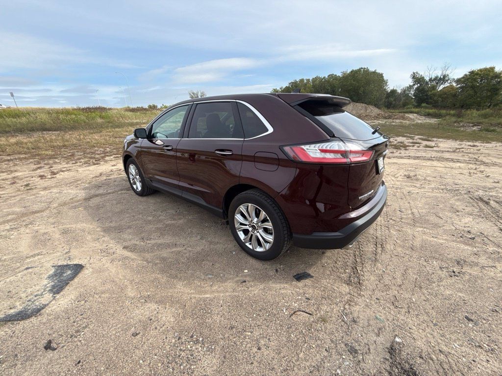 Used 2024 Ford Edge Titanium AWD/4WD image 8