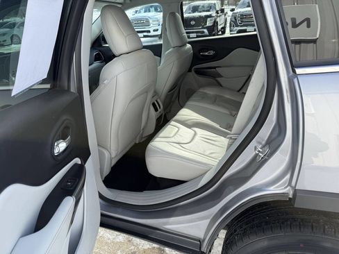 Used 2022 Jeep Cherokee Latitude Lux image 6