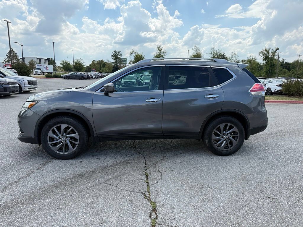 Used 2016 Nissan Rogue SL w/ SL Premium Package AWD/4WD image 4