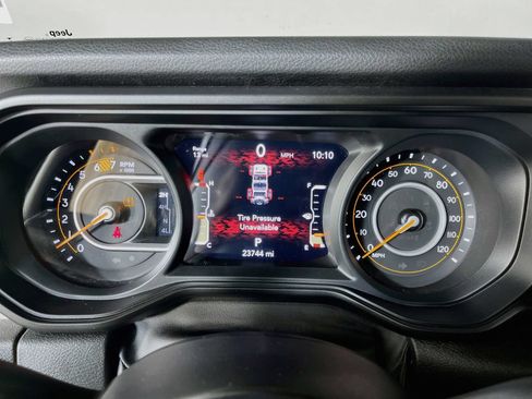 Used 2024 Jeep Wrangler Unlimited Sport AWD/4WD image 17