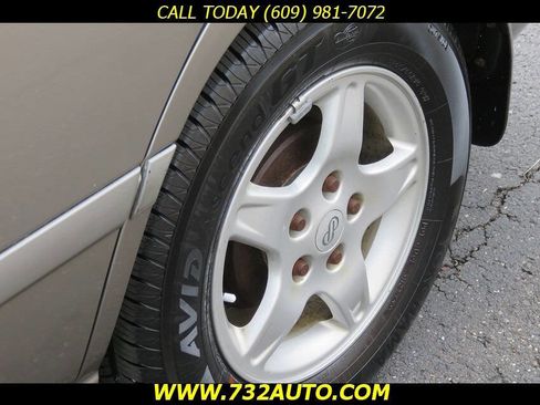 Used 2001 Toyota Camry LE FWD image 19