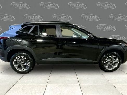 New 2026 Chevrolet Trax LT FWD image 5
