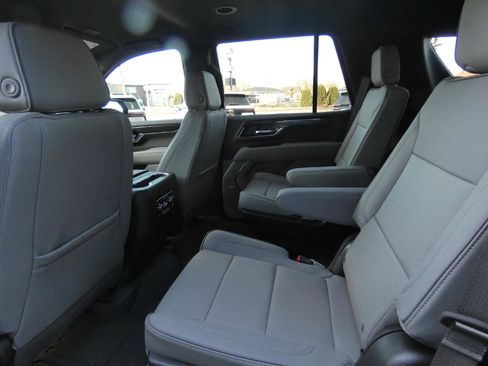 Used 2026 GMC Yukon Elevation image 13