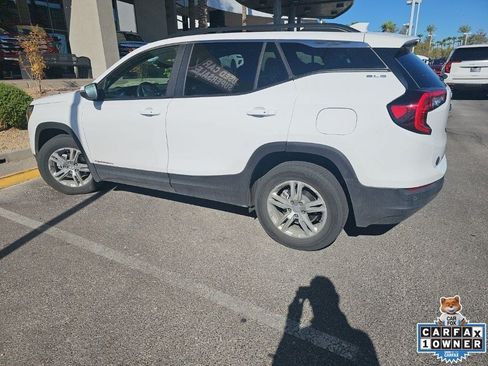 Used 2023 GMC Terrain SLE w/ Driver Convenience Package AWD/4WD image 2