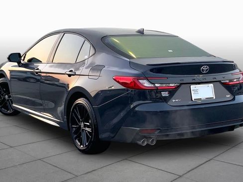 Used 2026 Toyota Camry SE FWD image 12