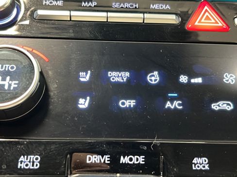 Used 2025 Hyundai Santa Fe Calligraphy AWD/4WD image 31