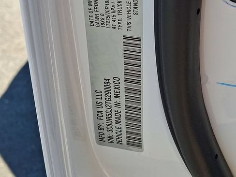 New 2026 RAM 2500 Tradesman AWD/4WD image 17