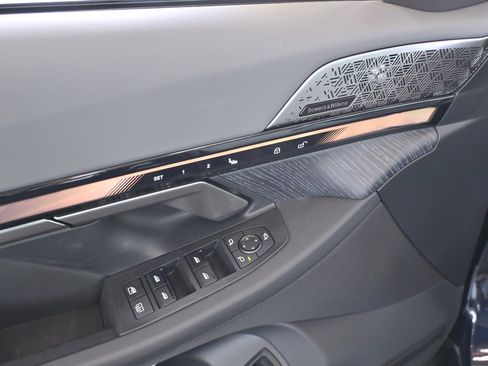 New 2024 BMW i5 eDrive40i w/ Executive Package image 15