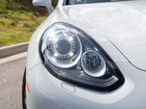 Used 2015 Porsche Panamera S RWD image 7