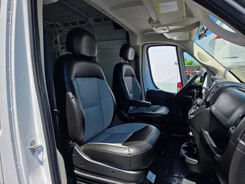 Used 2018 RAM ProMaster 3500 w/ Interior Convenience Group image 2