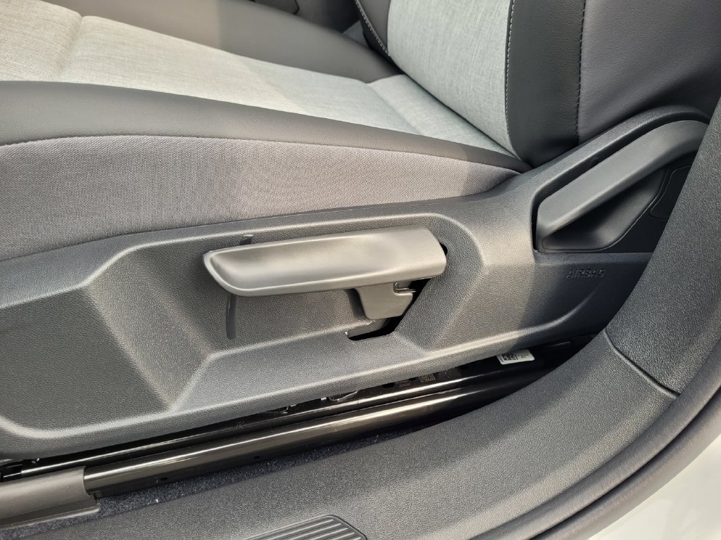 New 2026 Volkswagen ID.4 Pro RWD image 12