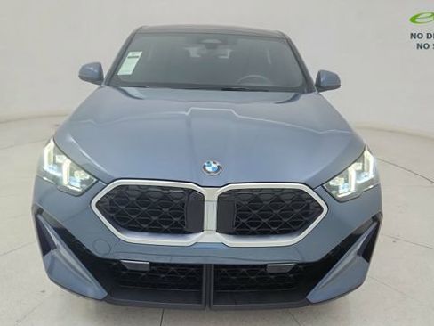Used 2025 BMW X2 xDrive28i w/ Technology Package AWD/4WD image 13