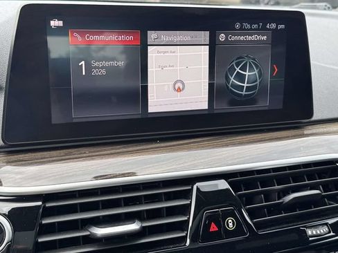 Used 2019 BMW 530i xDrive w/ Convenience Package AWD/4WD image 43