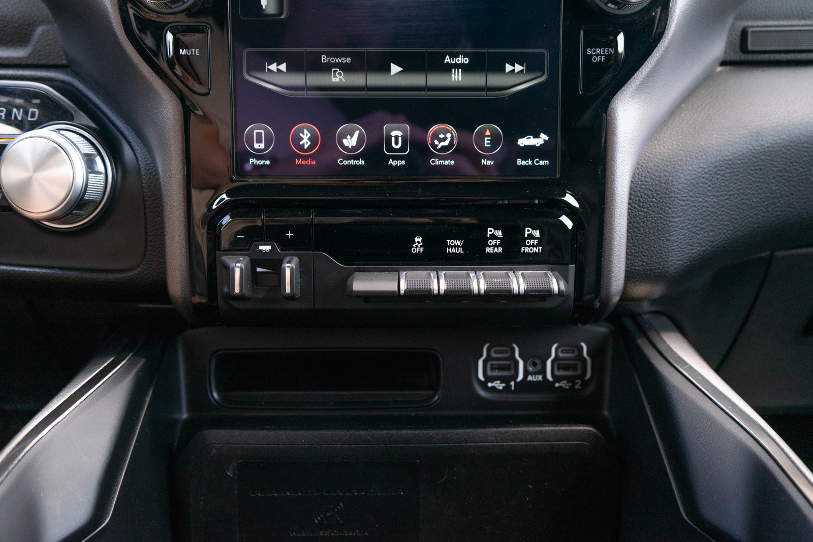 Used 2020 RAM 1500 Sport w/ Leather & Sound Group AWD/4WD image 16