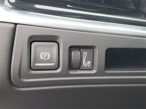 Certified 2025 Cadillac XT6 Sport w/ LPO, Floor Liner Package image 14