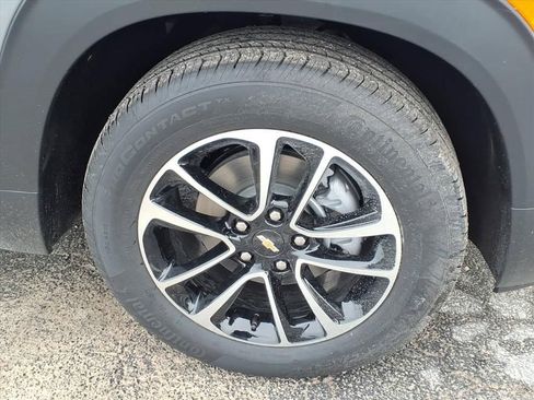 New 2026 Chevrolet TrailBlazer LT w/ Convenience Package FWD image 11