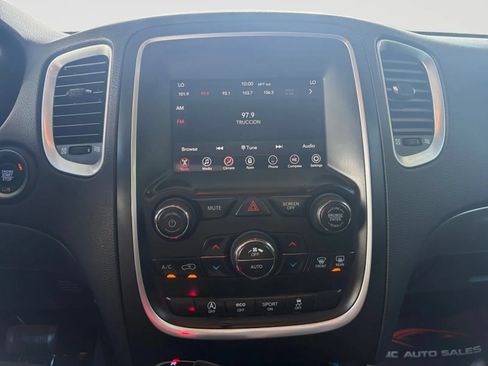 Used 2019 Dodge Durango SXT AWD/4WD image 23