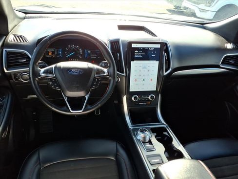 Certified 2024 Ford Edge ST-Line image 5
