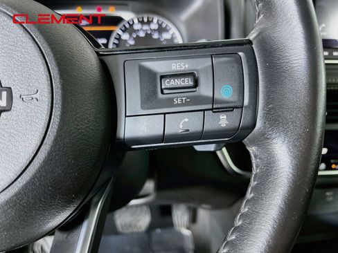 Used 2023 Nissan Rogue SV w/ SV Premium B Package AWD/4WD image 17