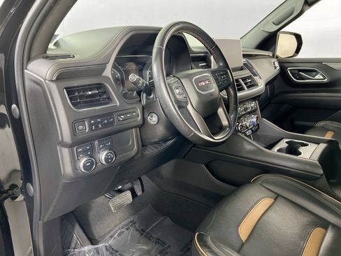 Used 2021 GMC Yukon AT4 w/ AT4 Premium Package AWD/4WD image 9