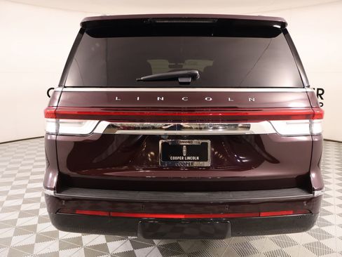 Used 2023 Lincoln Navigator L Reserve AWD/4WD image 24