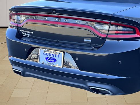 Used 2021 Dodge Charger SXT w/ Leather Interior Group image 39