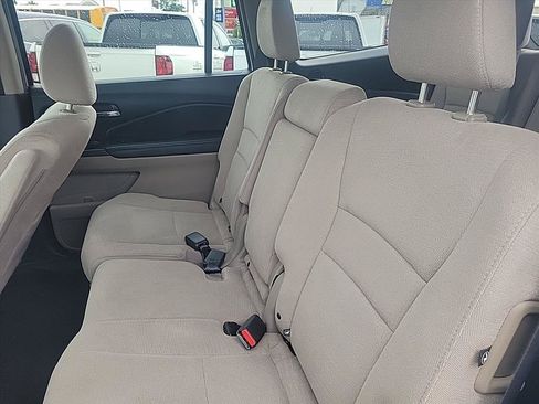 Used 2016 Honda Pilot EX image 17