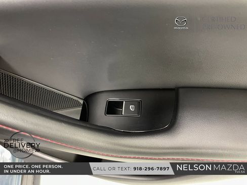 Certified 2025 MAZDA CX-30 AWD 2.5 S w/ Preferred Package image 41