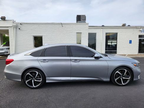 Used 2019 Honda Accord Sport image 6