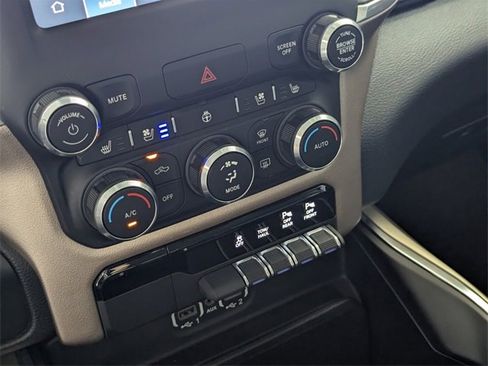 Used 2022 RAM 1500 Laramie image 23