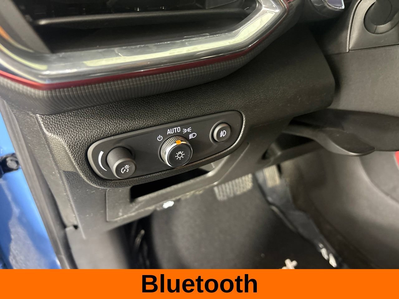 Used 2023 Chevrolet TrailBlazer RS w/ Sun and Liftgate Package FWD image 11