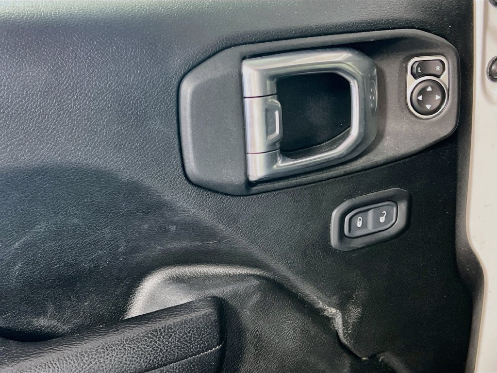 Used 2023 Jeep Wrangler Unlimited Sport AWD/4WD image 9