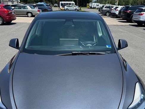 Used 2021 Tesla Model Y Long Range AWD/4WD image 16