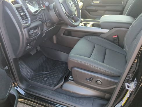 New 2026 RAM 1500 Big Horn AWD/4WD image 36