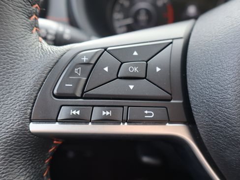 Used 2023 Nissan Kicks SR w/ SR Premium Package image 15