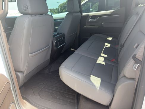 Used 2025 GMC Sierra 1500 SLT w/ SLT Premium Plus Package AWD/4WD image 7