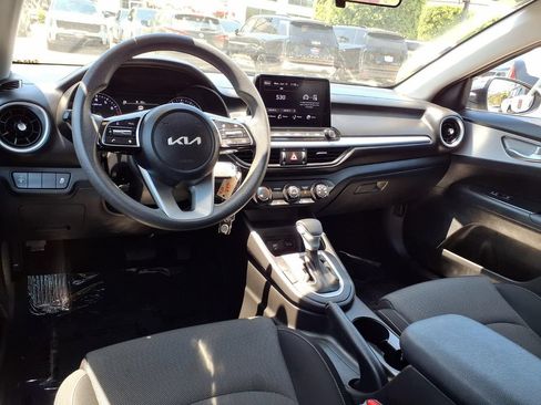 Certified 2023 Kia Forte LXS FWD image 10
