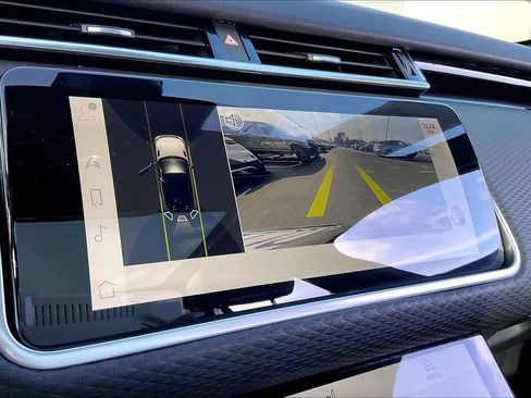 Used 2023 Land Rover Range Rover Velar R-Dynamic S image 22